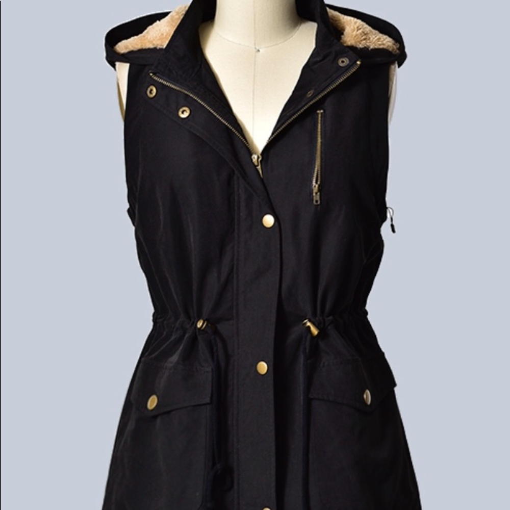 FUR INSIDE DETACHABLE UTILITY VEST